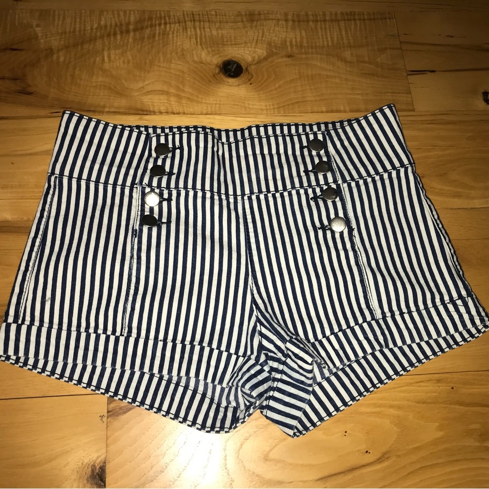 Forever 21 Striped Navy and White Women's Shorts